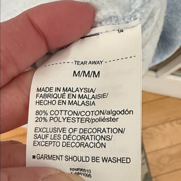 Under Armour Light Blue  Quarter-Zip Sweatshirt - Picture 4 of 4